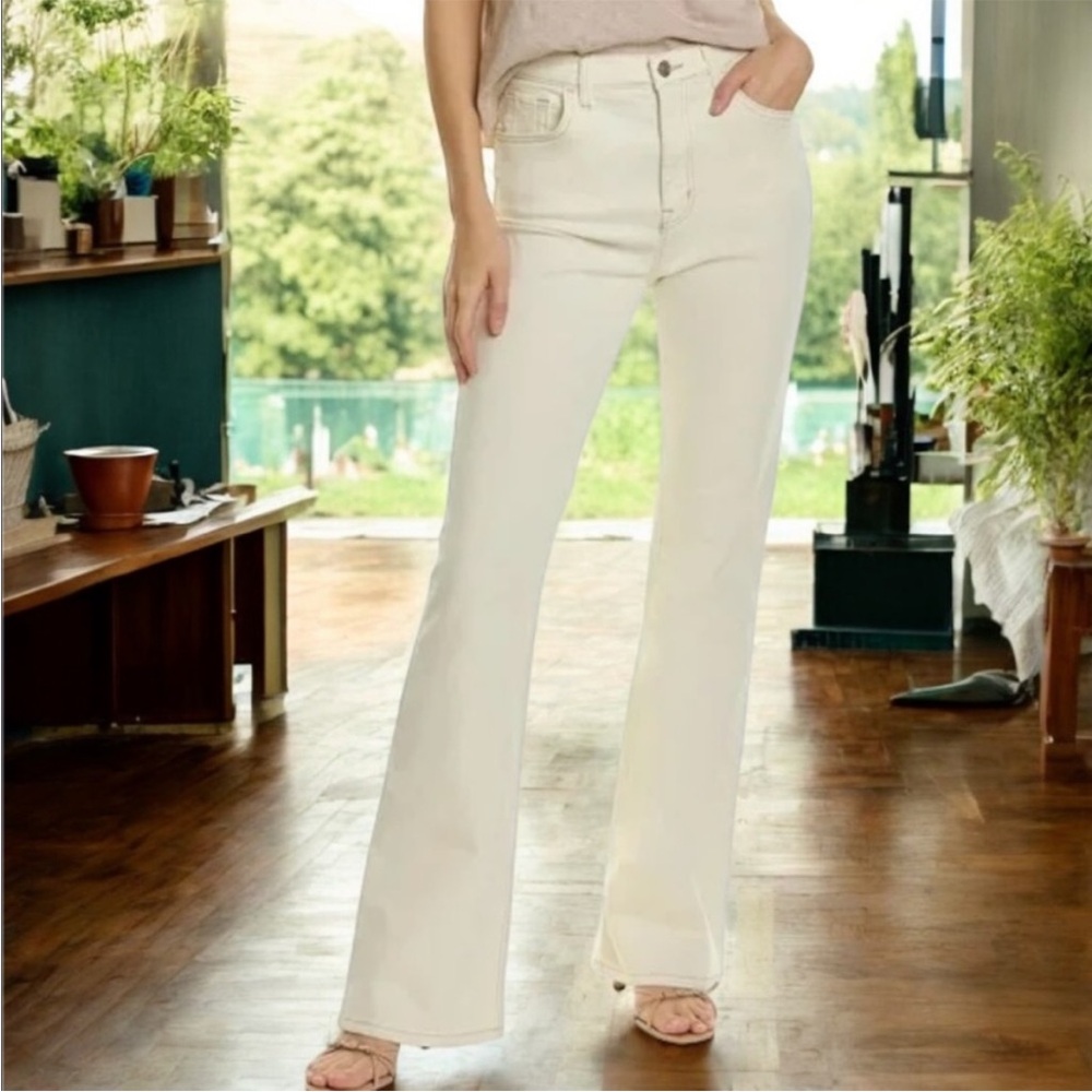 Women's Flare Leg Denim Jeans Future Collective Cream Ivory Brown Stitch 2 NEW